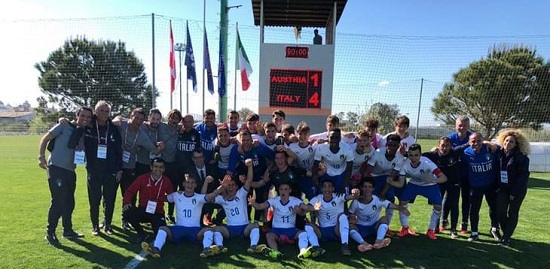 ausita_u17