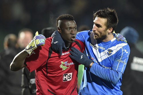 gomis razzismo