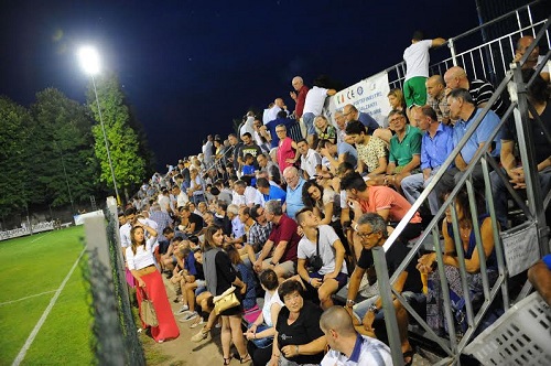 porzano_tribune